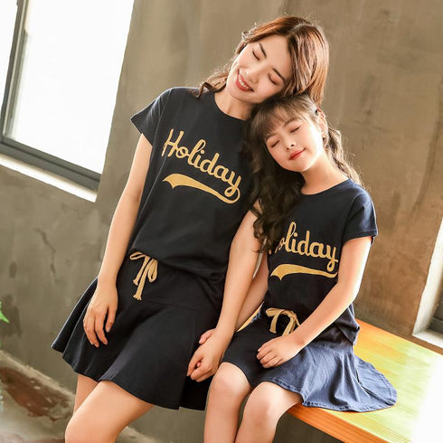 Mommy And I Letter Short Sleeve Lace Up Pleated Skirt Parent-child Two-piece Set